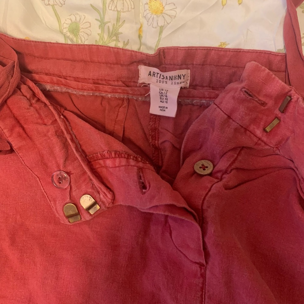 Shorts - Picture 4 of 4
